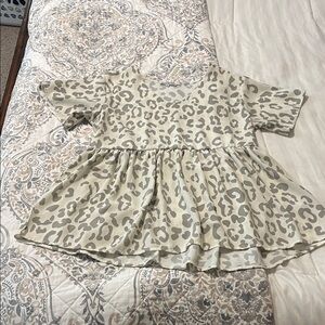 Chic Leopard Print Women's Blouse